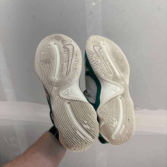 Size 11 Shoe - Nike Giannis Immortality 3 5 The Hard Way Green Pink White Bucks - Picture 8 of 11